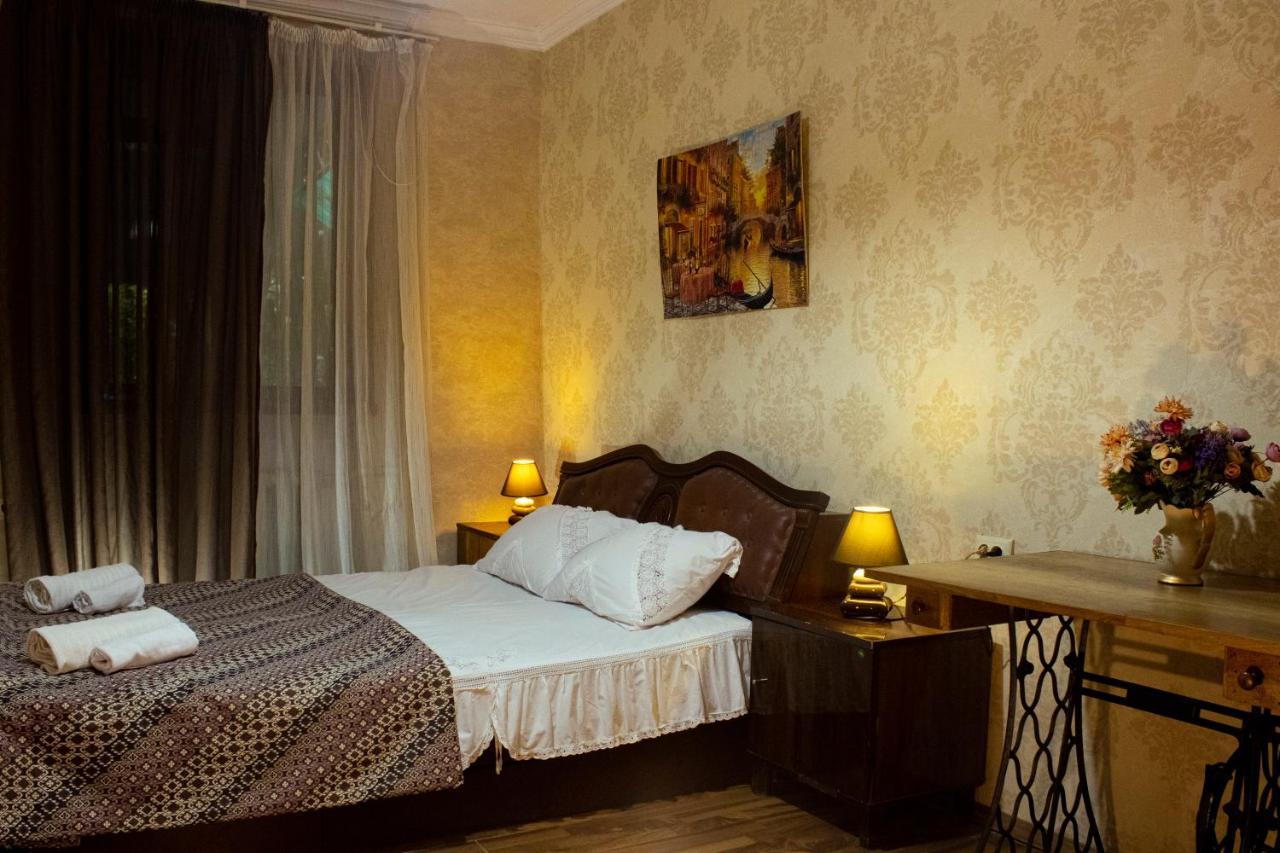 Nino'S Guest House Тбілісі Екстер'єр фото