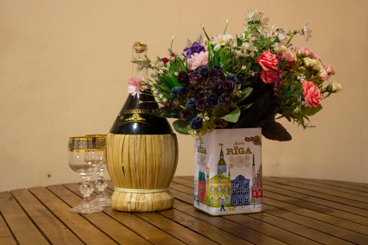 Nino'S Guest House Тбілісі Екстер'єр фото