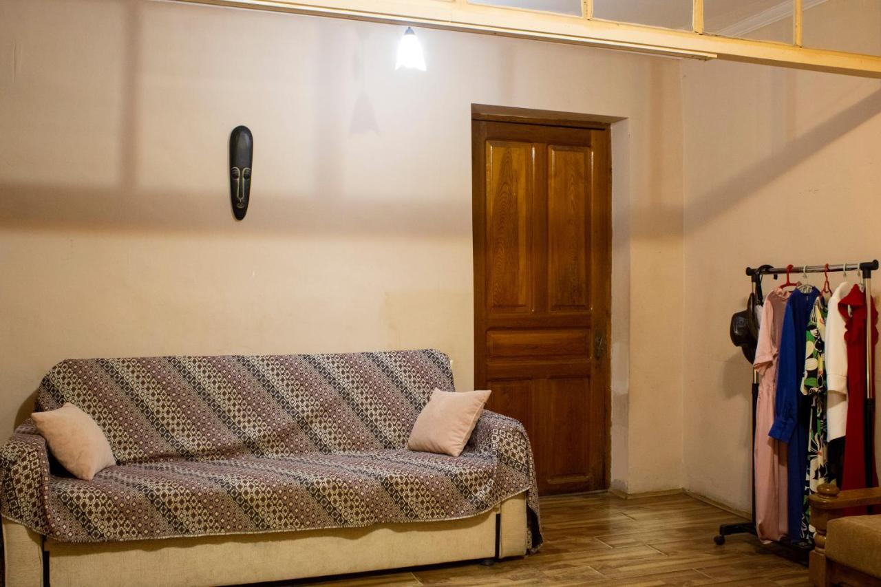 Nino'S Guest House Тбілісі Екстер'єр фото