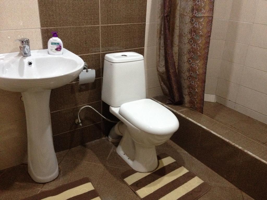 Nino'S Guest House Тбілісі Екстер'єр фото